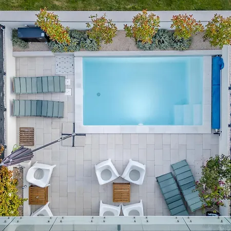 Villa Beachfront Taris With Seaview