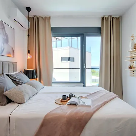 Beachfront Taris With Seaview