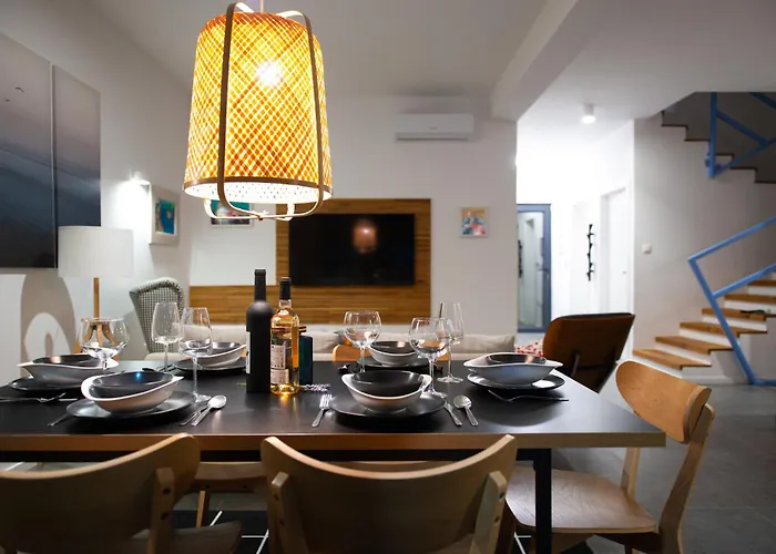 Beachfront Taris With Seaview *