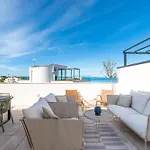 Βίλα Beachfront Taris With Seaview