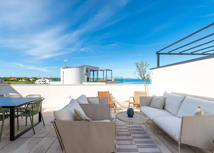 Villa Beachfront Taris With Seaview