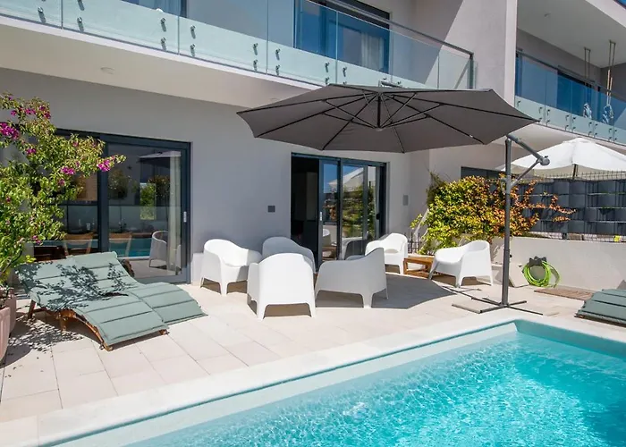 Beachfront Taris With Seaview Privlaka (Zadar)